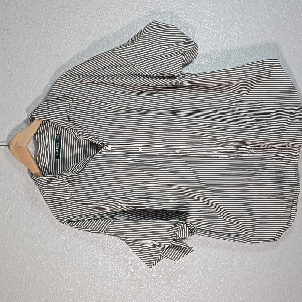 Ralph Lauren Casual Button-Down Shirt - Green and White Stripes